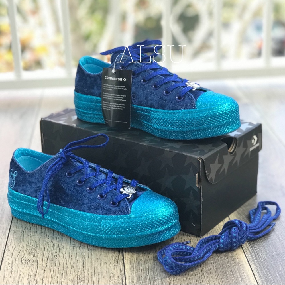 Converse & Miley Cyrus CTAS Lift OX Gnarly Blue Velvet W AUTHENTIC 563721C - Picture 7 of 8